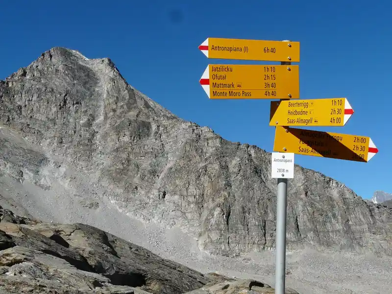 Passstrasse am Antronapass