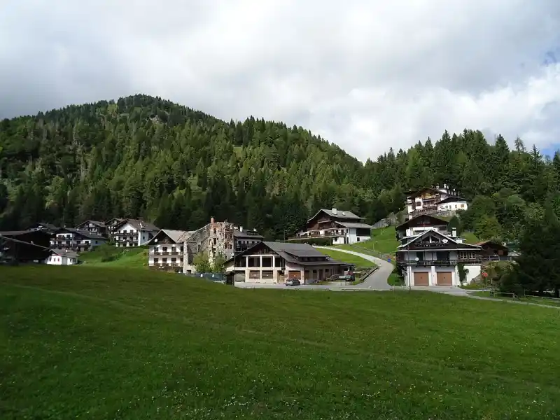 Passstrasse am Aurinepass