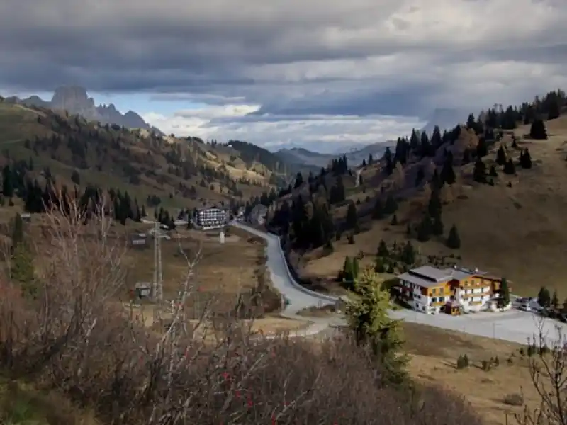 Passstrasse am Campolongopass