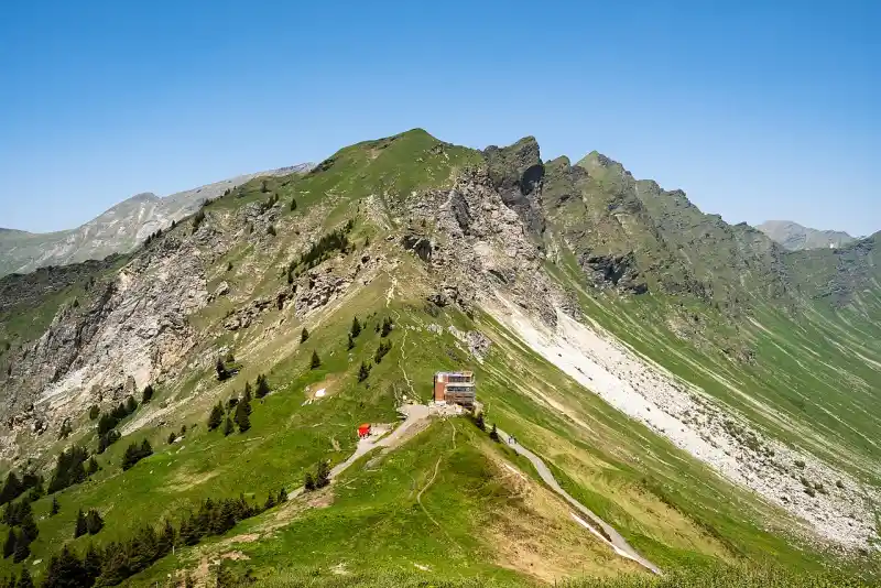 Passstrasse am Col de Cou