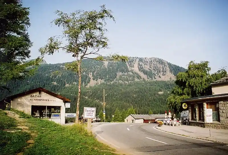Passstrasse am Col de la Forclaz