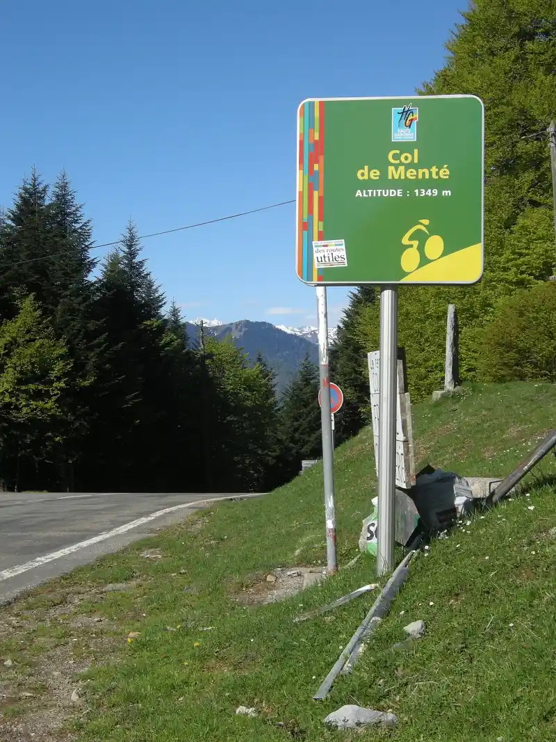Passstrasse am Col de Menté