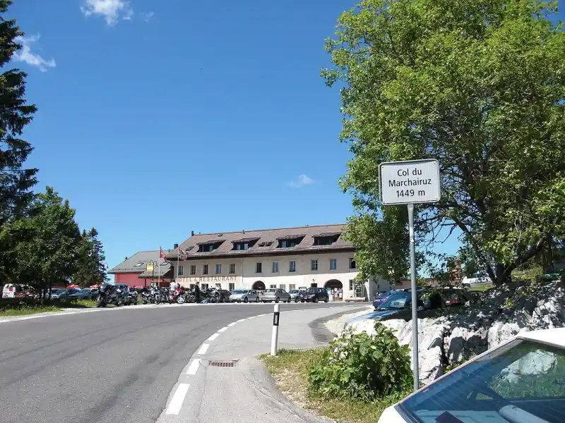 Passstrasse am Col du Marchairuz