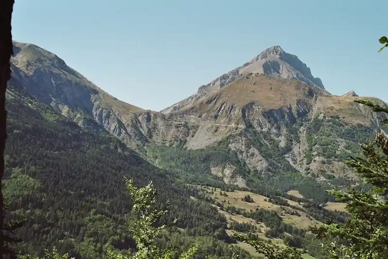 Passstrasse am Col du Noyer