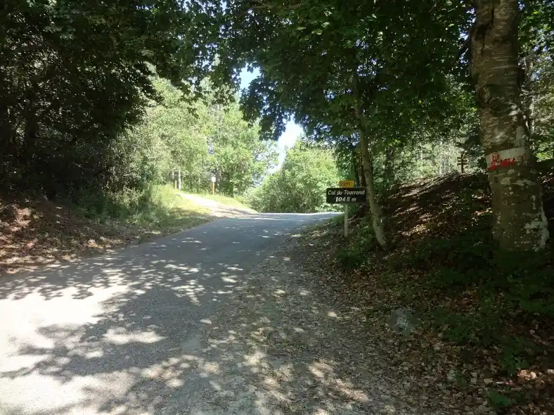 Passstrasse am Col du Tourrond