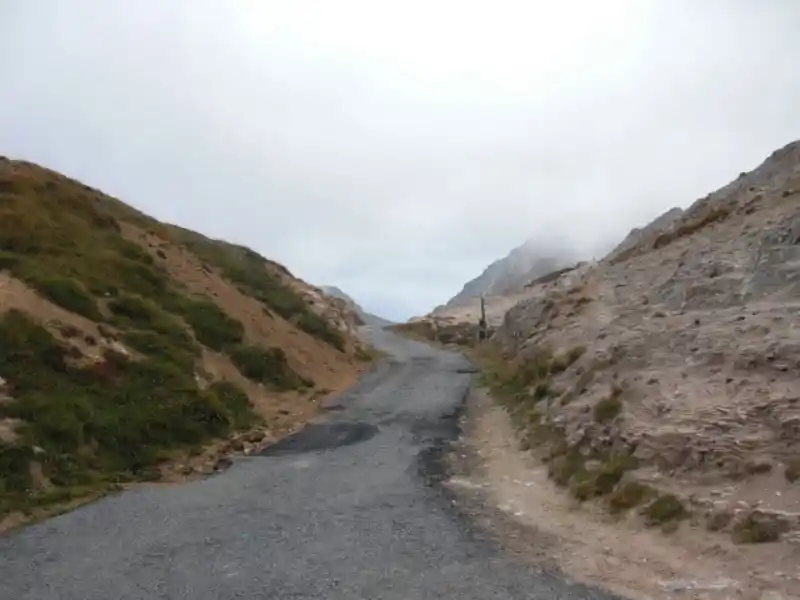 Passstrasse am Colle di Valcavera
