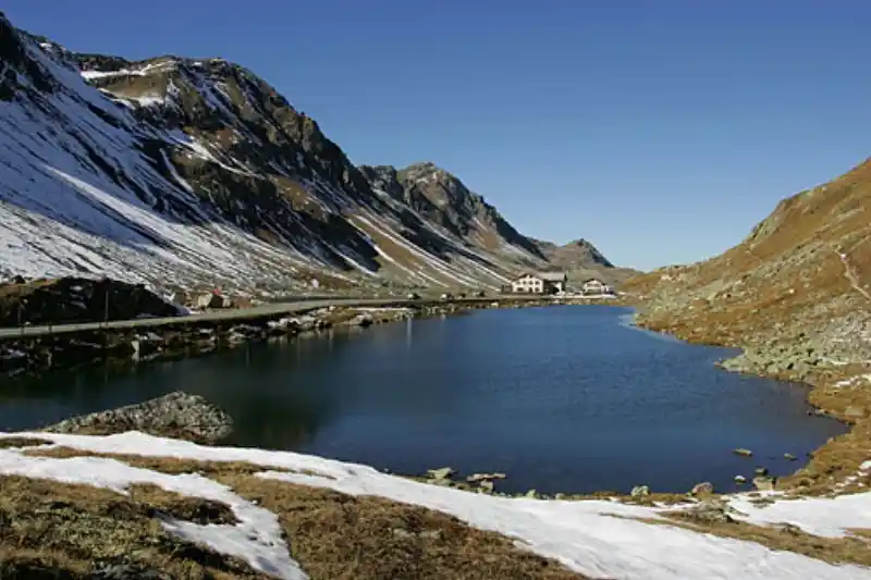 Passstrasse am Flüelapass