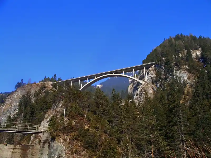 Passstrasse am Gaichtpass
