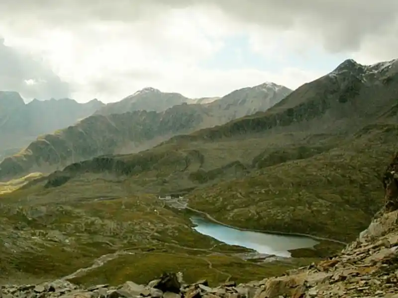 Passstrasse am Gaviapass