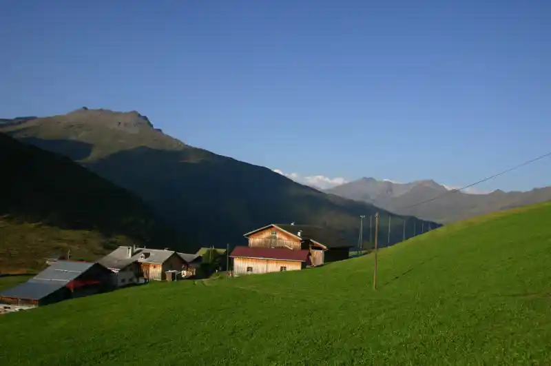 Passstrasse am Glaspass