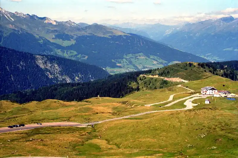 Passstrasse am Jaufenpass