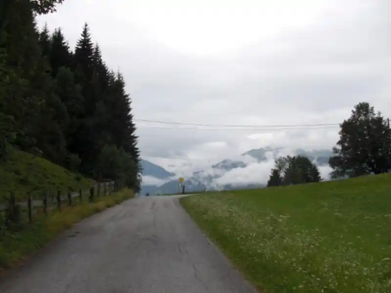 Passstrasse am Kerschbaumer Sattel (Tirol)