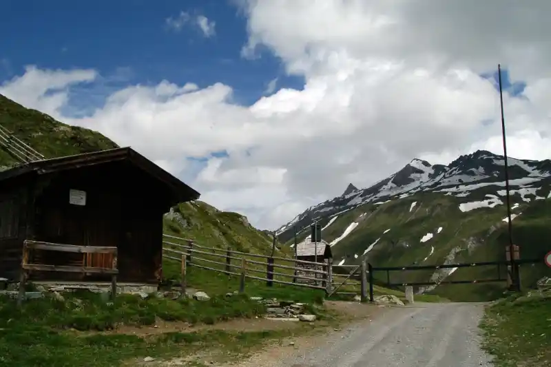 Passstrasse am Klammljoch