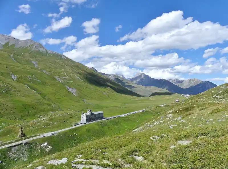 Passstrasse am Kleiner Sankt Bernhard