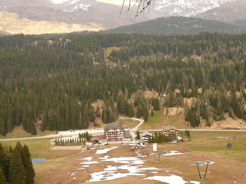 Passstrasse am Kreuzbergpass