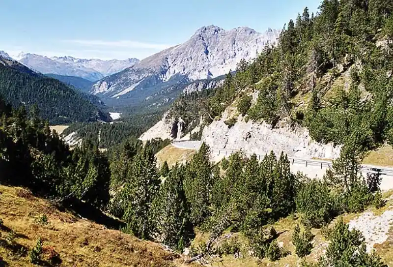 Passstrasse am Ofenpass