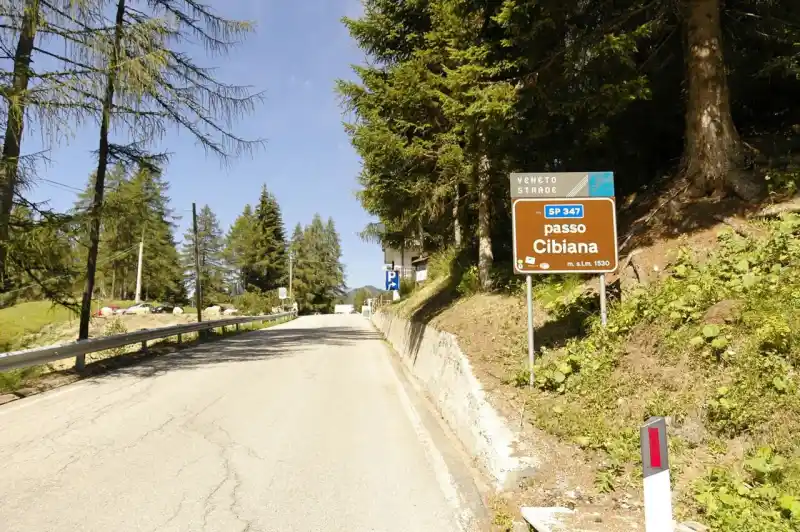 Passstrasse am Passo Cibiana