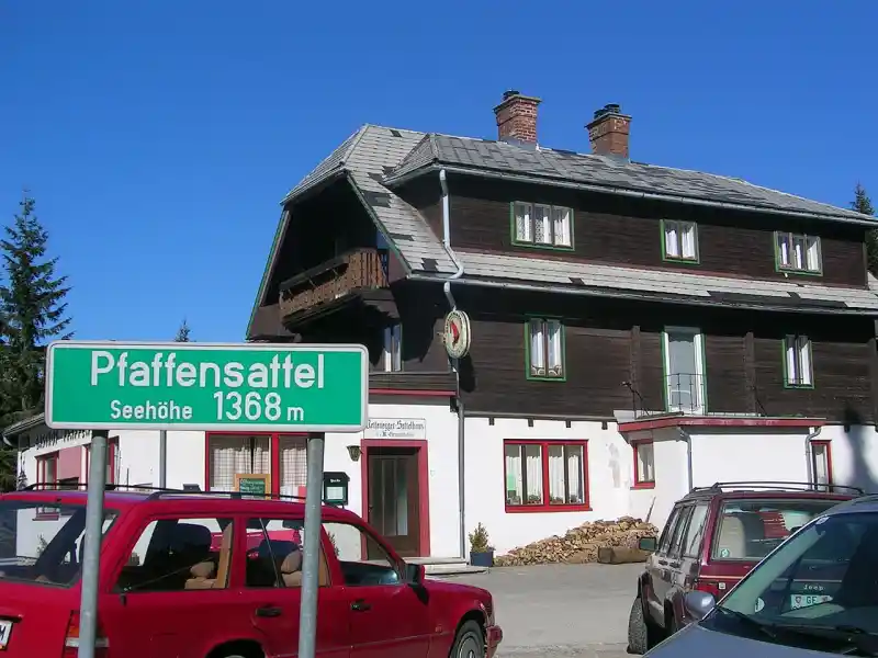 Passstrasse am Pfaffensattel