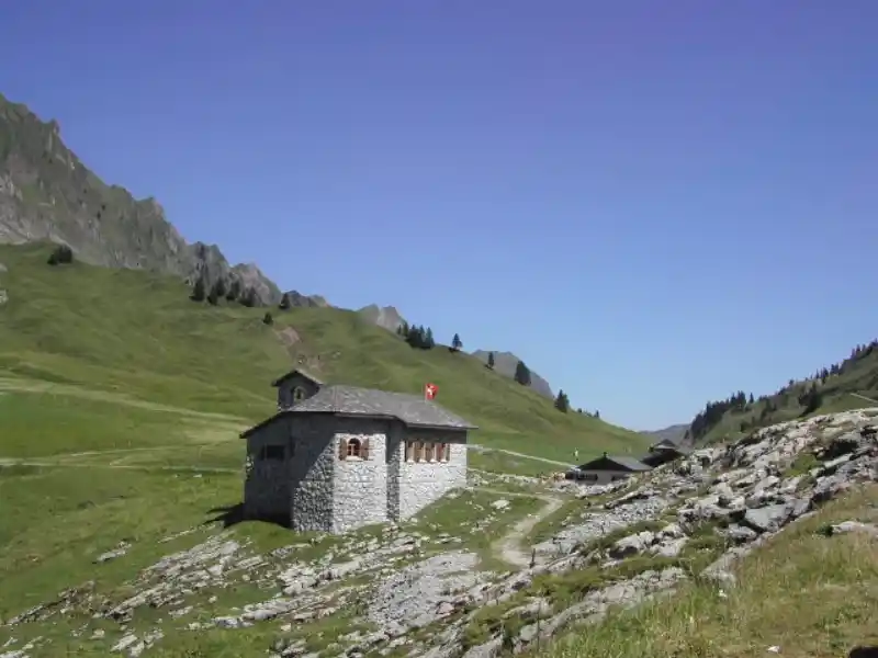 Passstrasse am Pragelpass