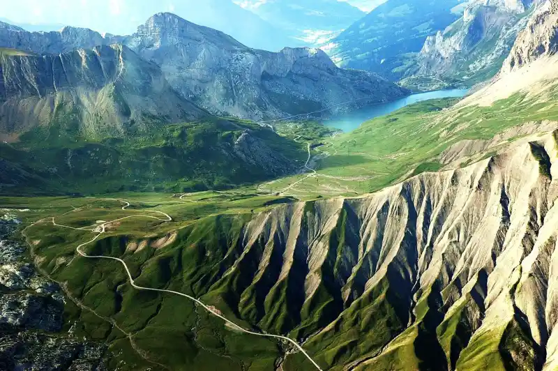 Passstrasse am Sanetschpass