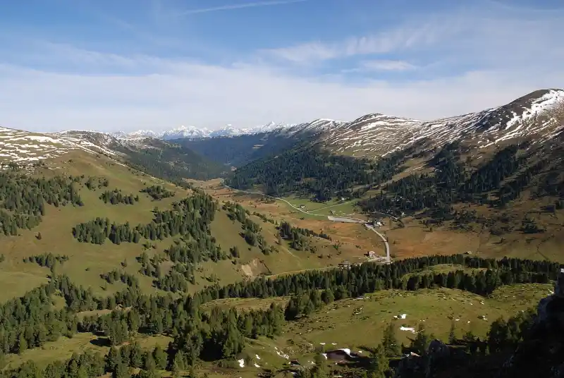 Passstrasse am Schönfeldsattel