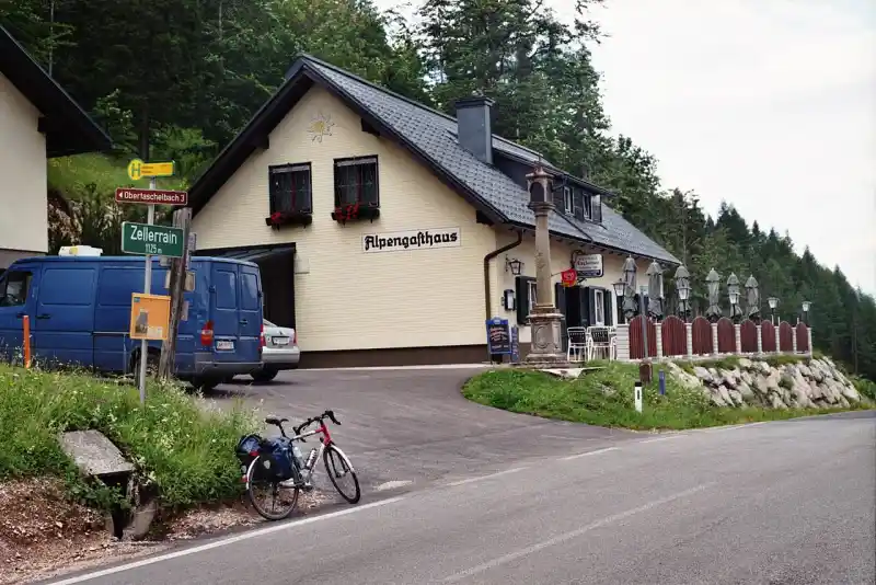 Passstrasse am Zellerrain